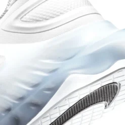 Nike Savaleos -⁠ Wit