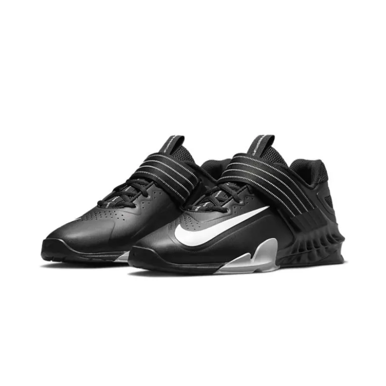 Nike Savaleos - Zwart
