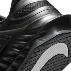 Nike Savaleos - Zwart