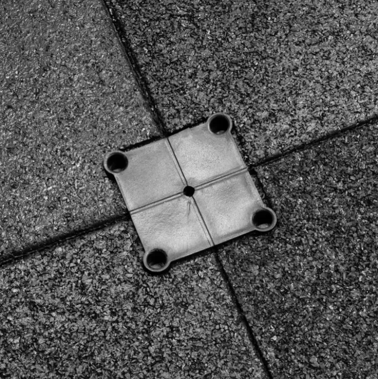 Rubbertegel 100 x 100 x 2 cm - CleanFit - Zwart/grijs